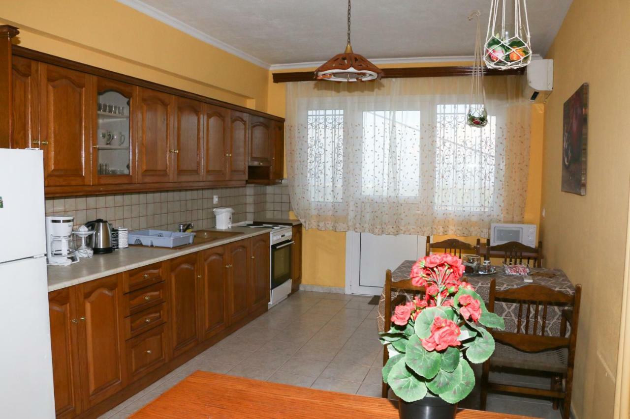 Nikolas View House Пелекас Екстериор снимка